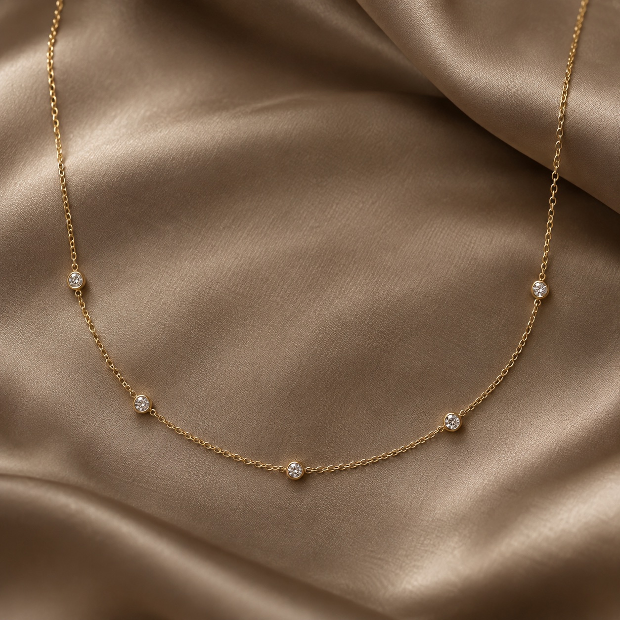Thoundnest gold layering necklace